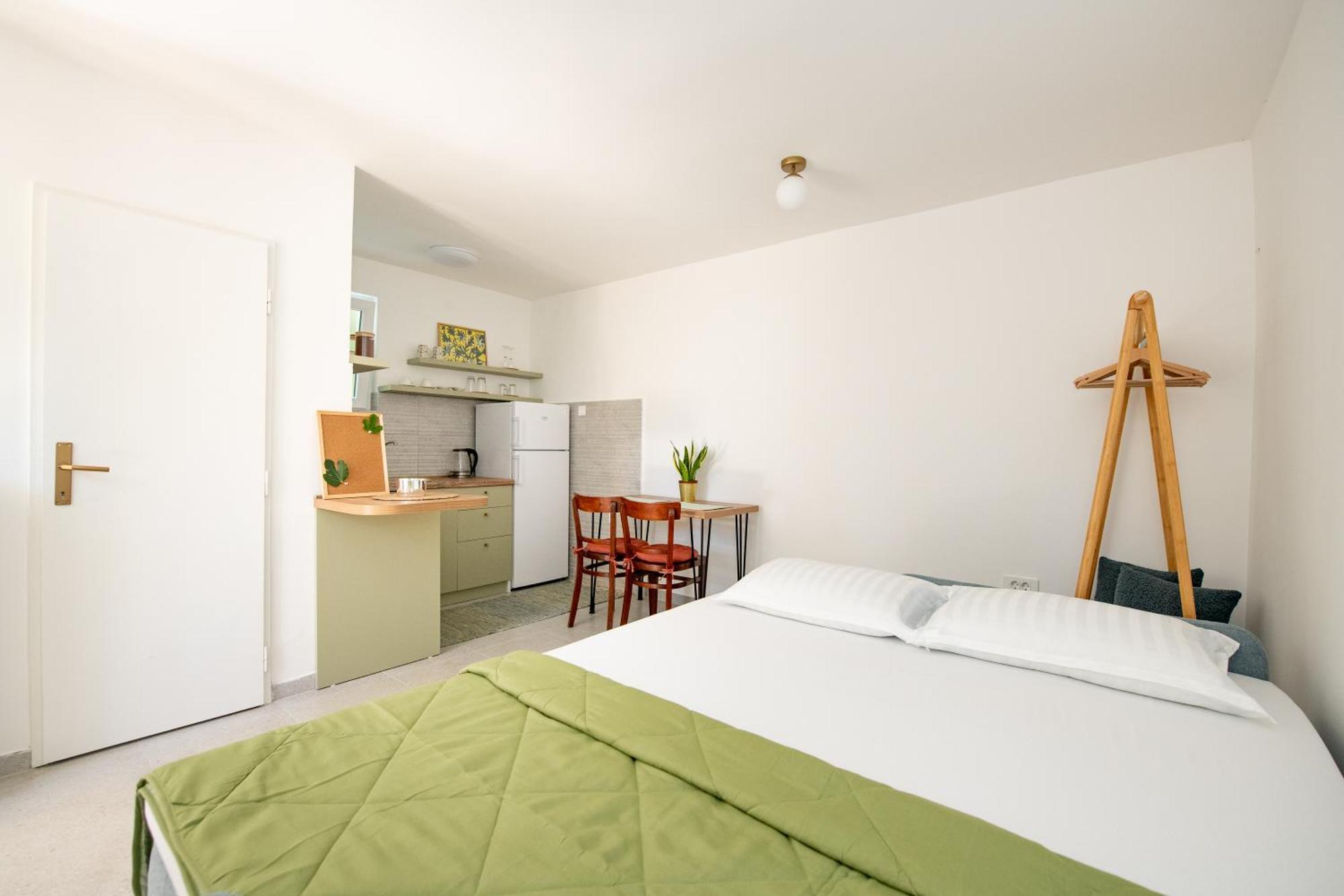 Retreat Apartment